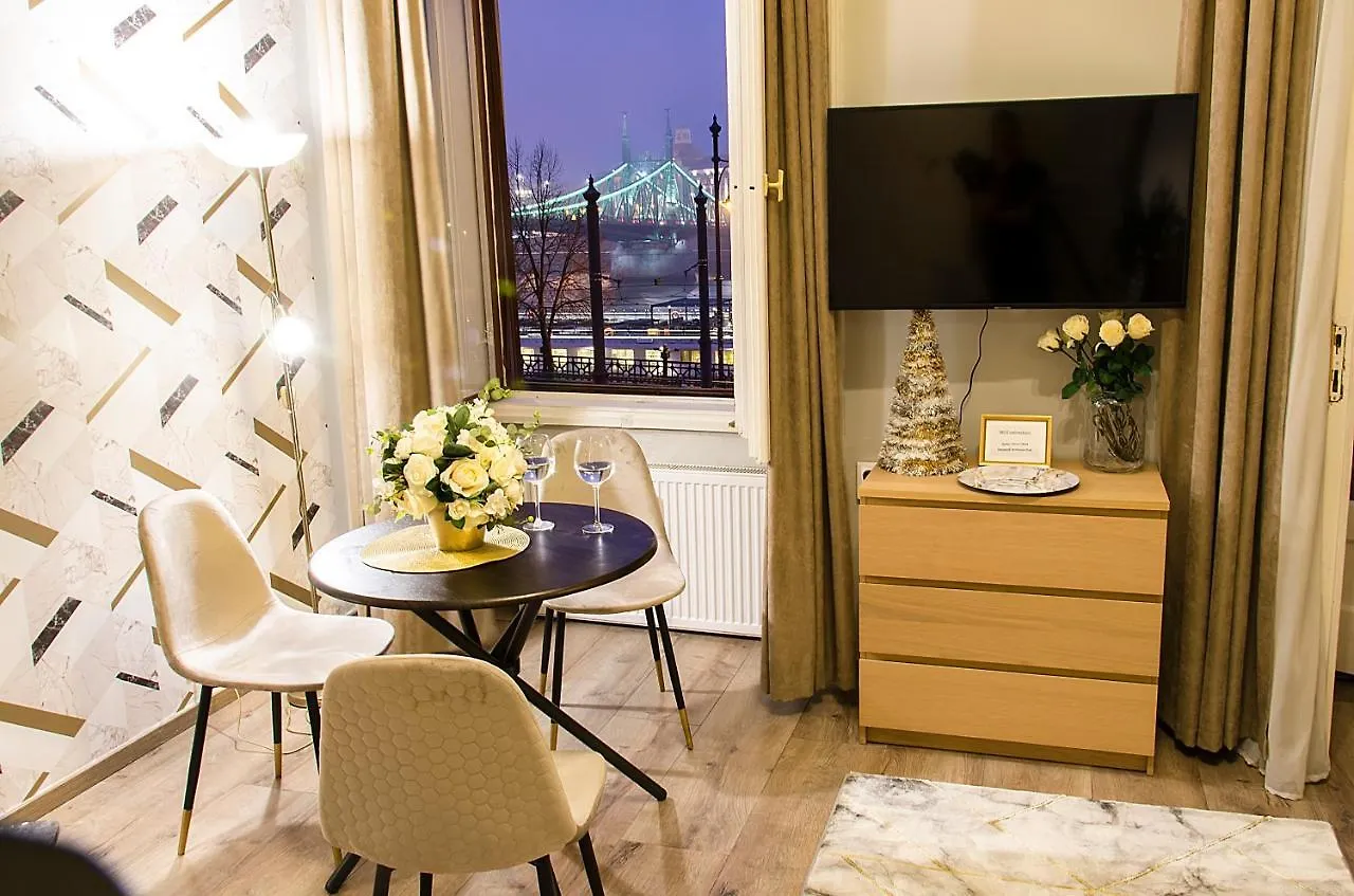 Marble Hotel Budapest 0*,  Hungary