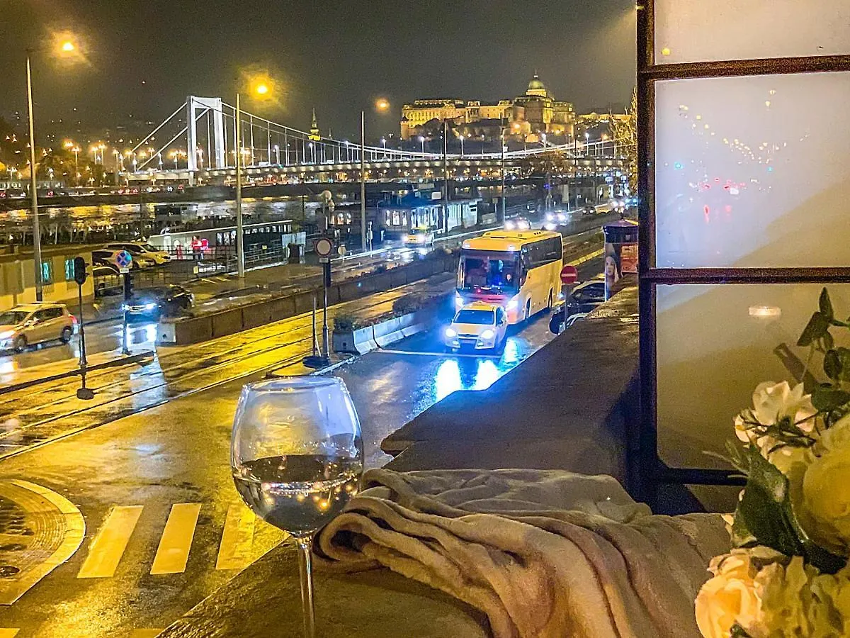 Marble Hotel Budapest 0*,